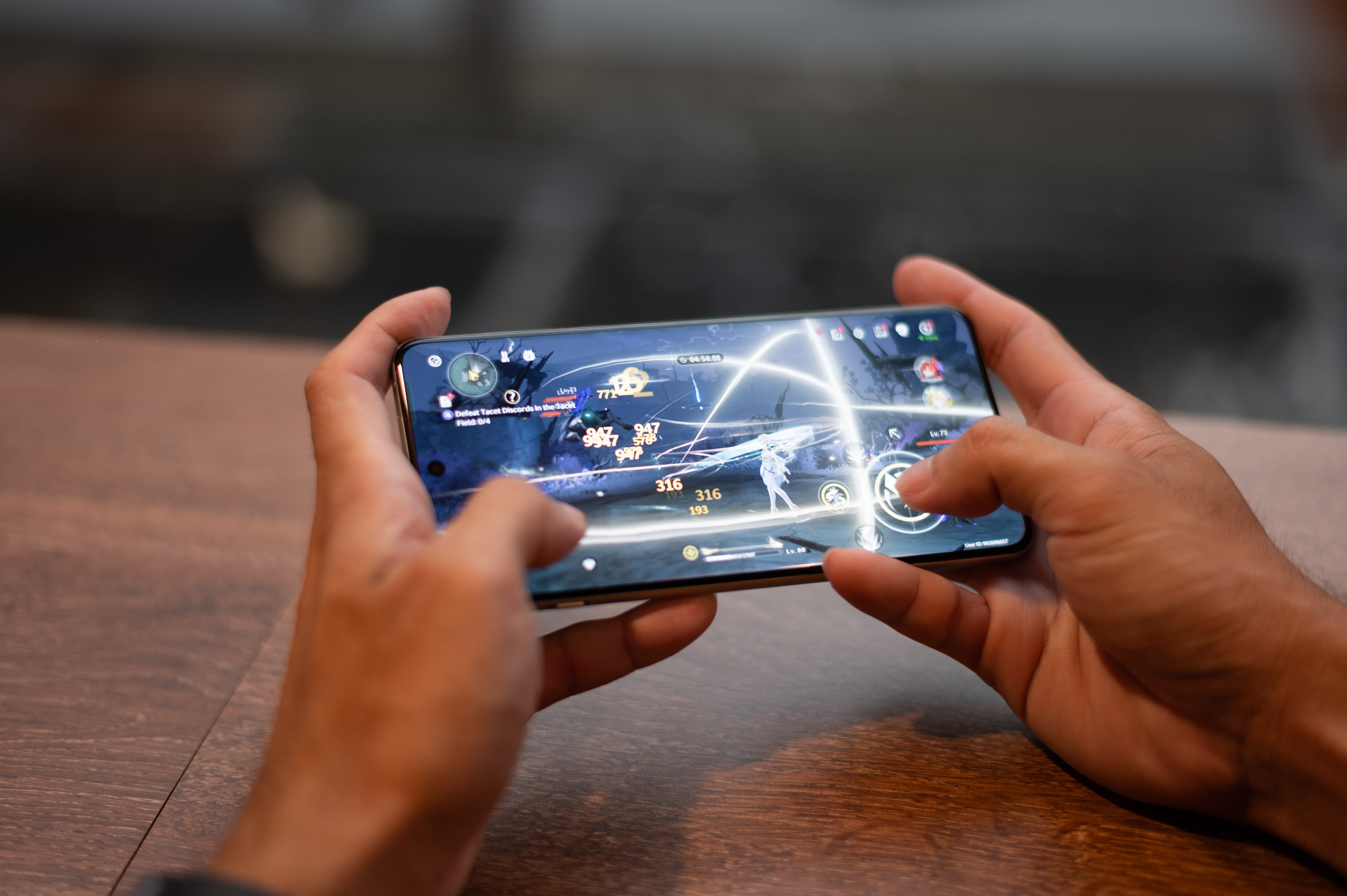 Nhieu flagship chuyen sang dung chip MediaTek hinh anh