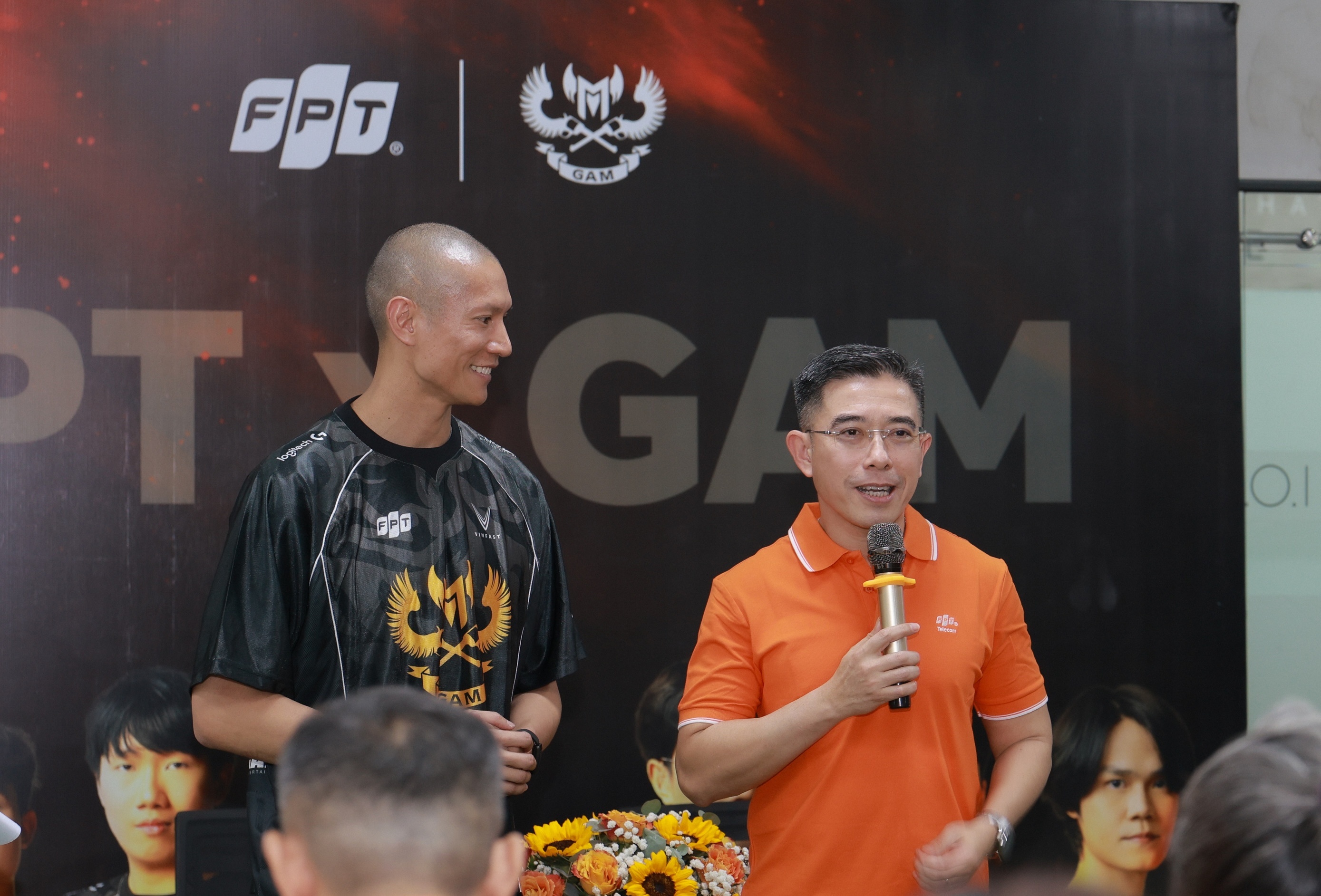 FPT dat cuoc vao eSports hinh anh