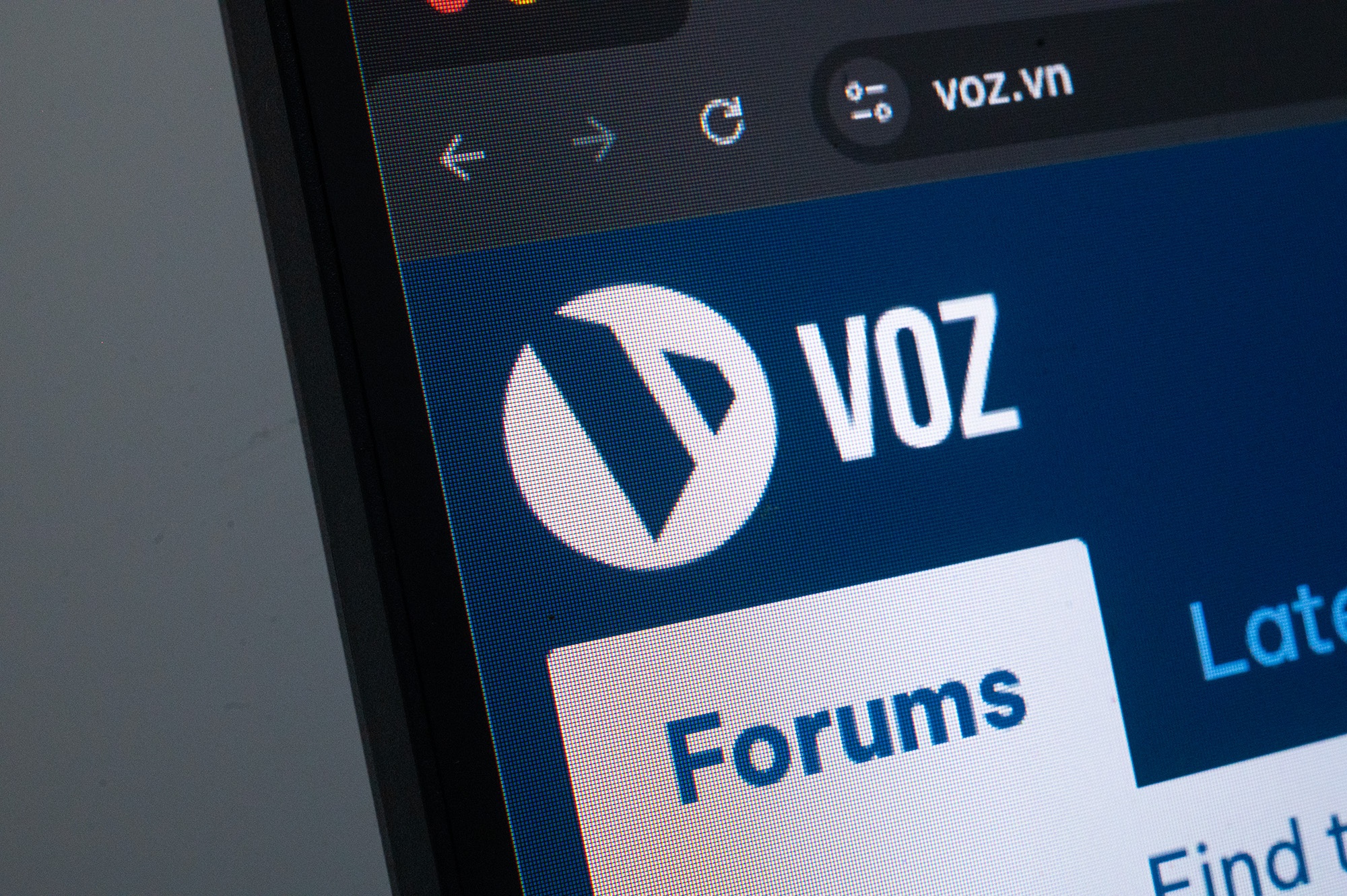 Dien dan VOZ thong bao tam dung hoat dong hinh anh