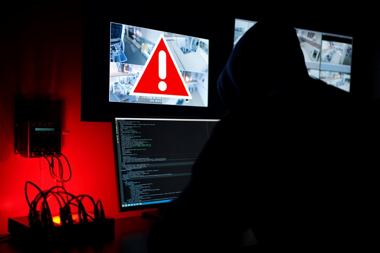 Nguoi dung thap thom lo lo hinh anh nhay cam khi dung camera giam sat hinh anh