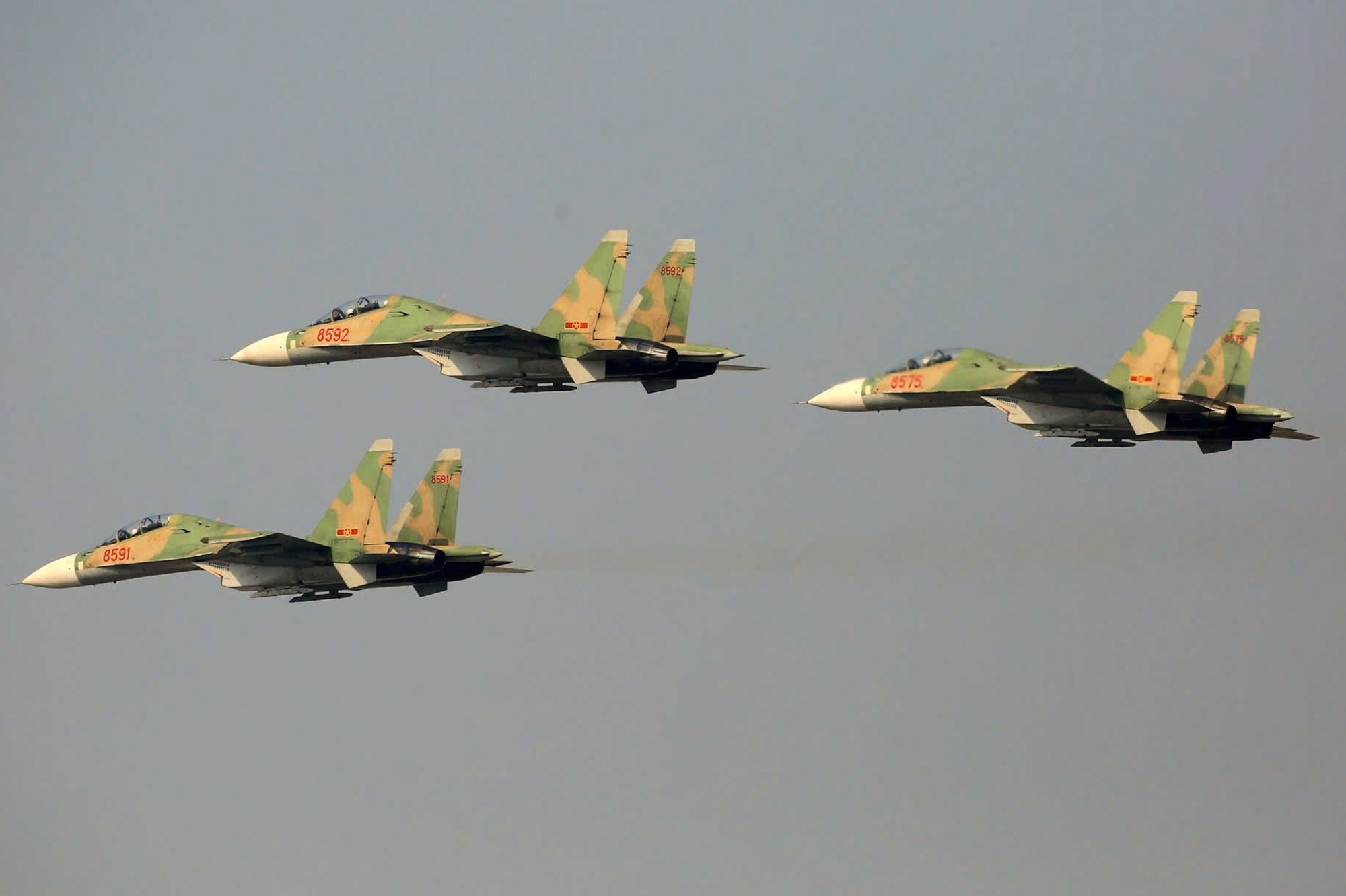 Cong nghe toi tan bien tiem kich Su-30 thanh 'hung than' tren khong hinh anh