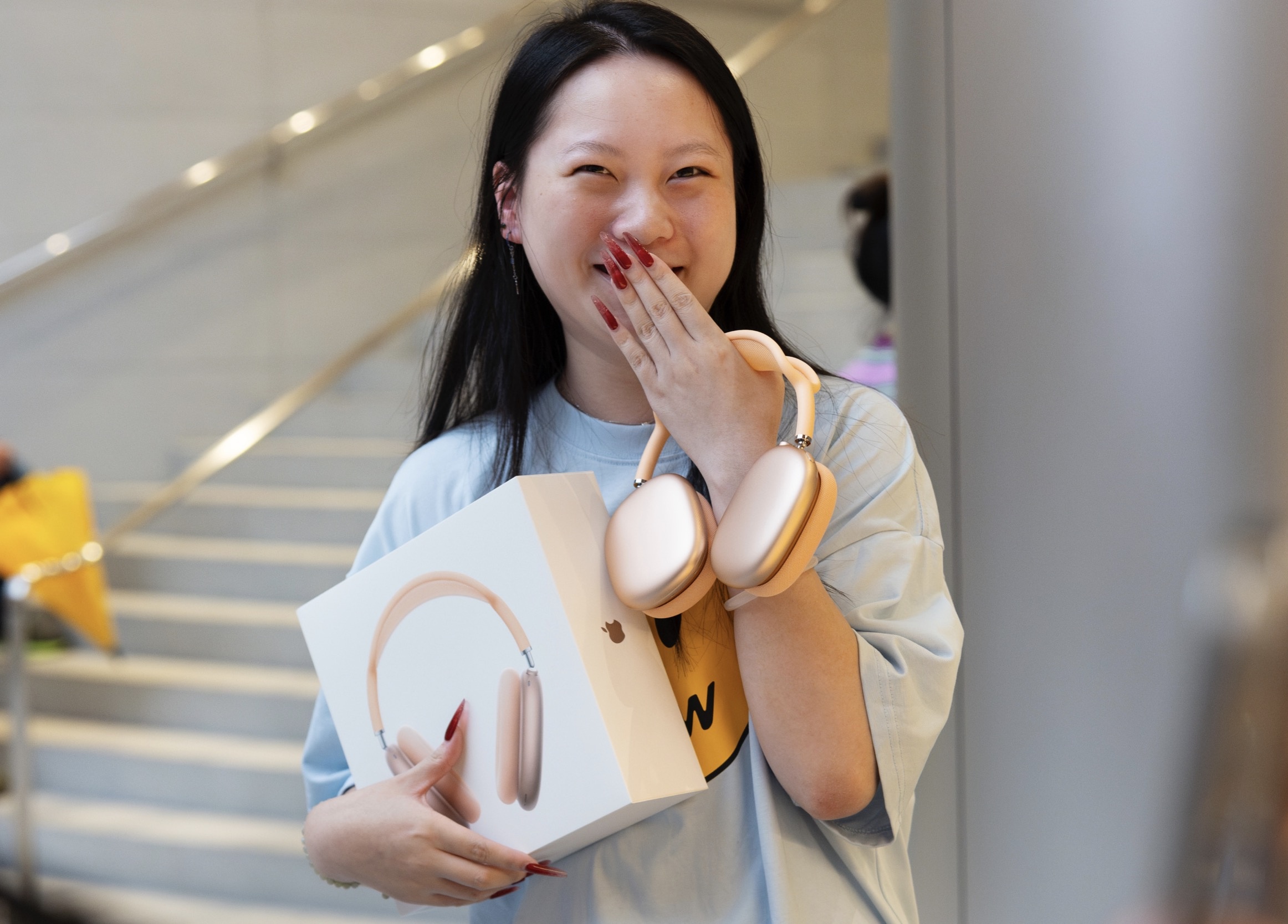 Trung Quoc chi 20 ty USD, Apple thanh 'ngu ong dac loi' hinh anh