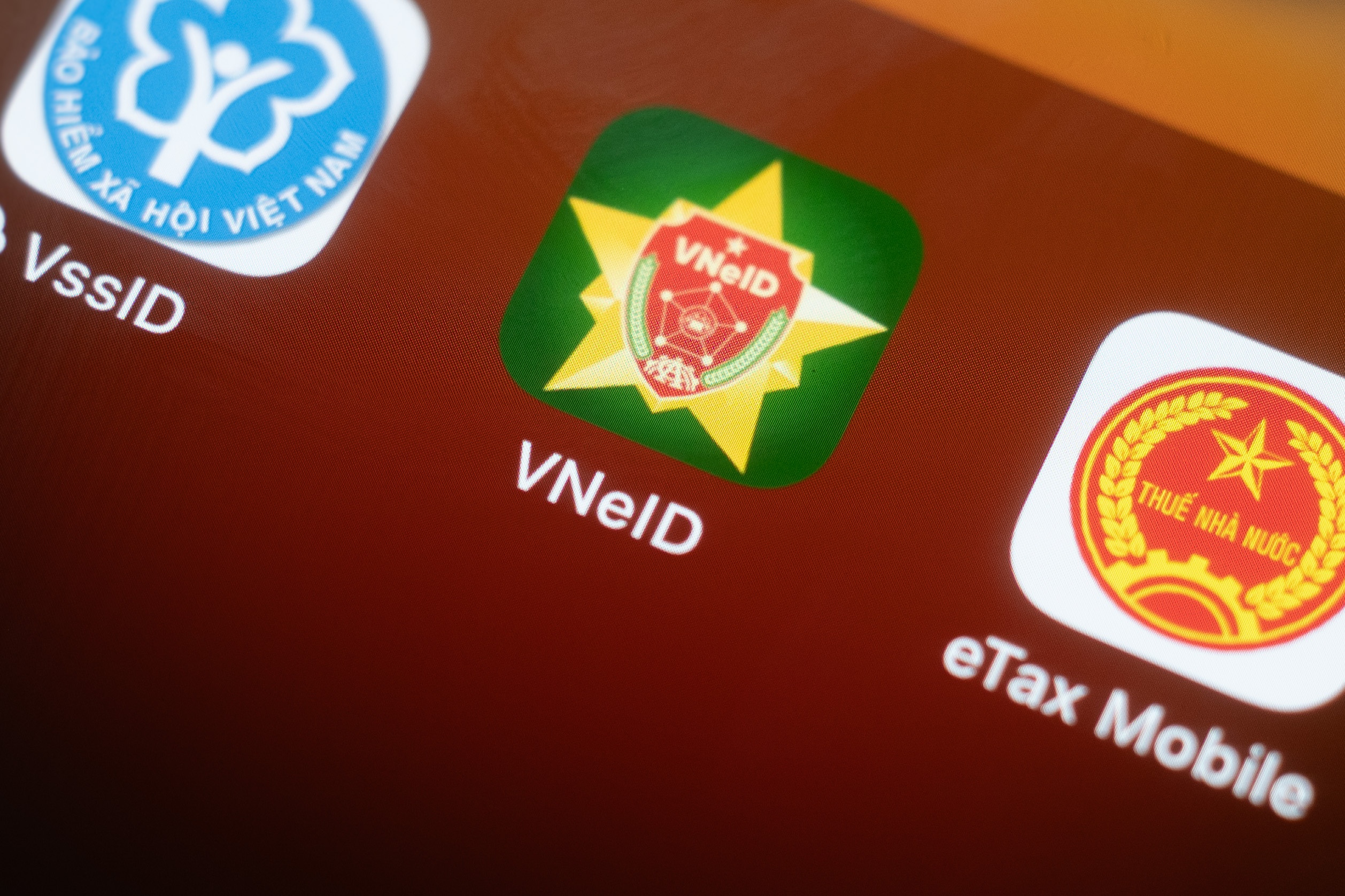 Day la cach doi CCCD theo dia danh moi tren VNeID hinh anh