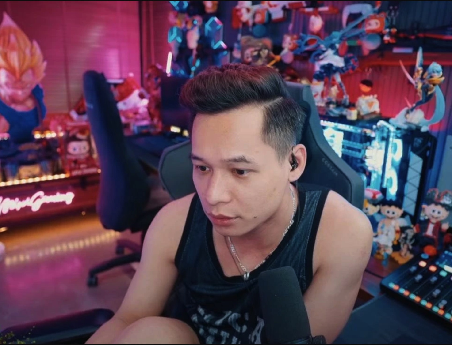 Tham hoa voi app livestream tu khi mat Do Mixi hinh anh