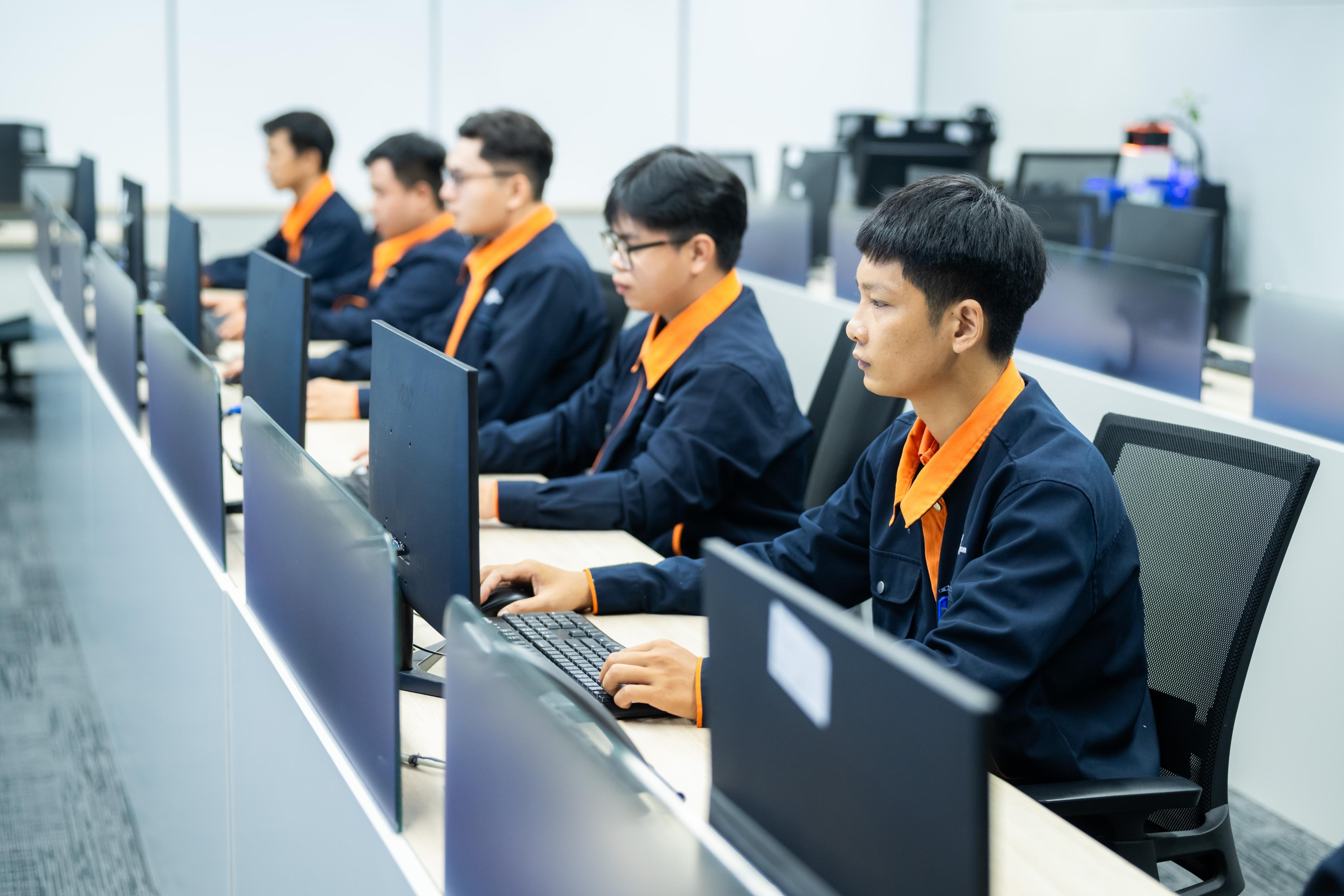 Trung tam du lieu lon nhat Viet Nam hinh anh