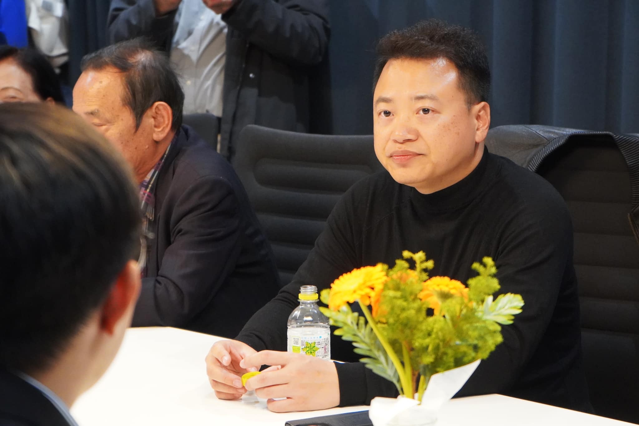 Su nghiep cong nghe cua Shark Binh hinh anh