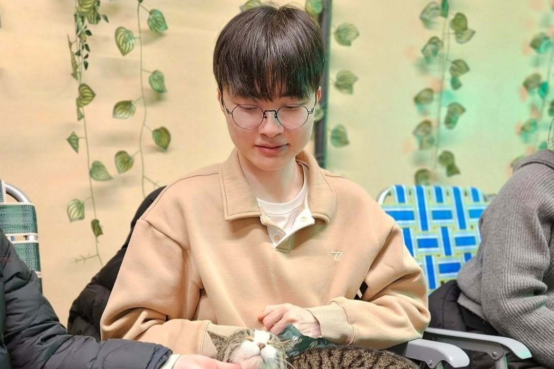 Anh doi thuong hiem hoi cua Faker sau CKTG hinh anh