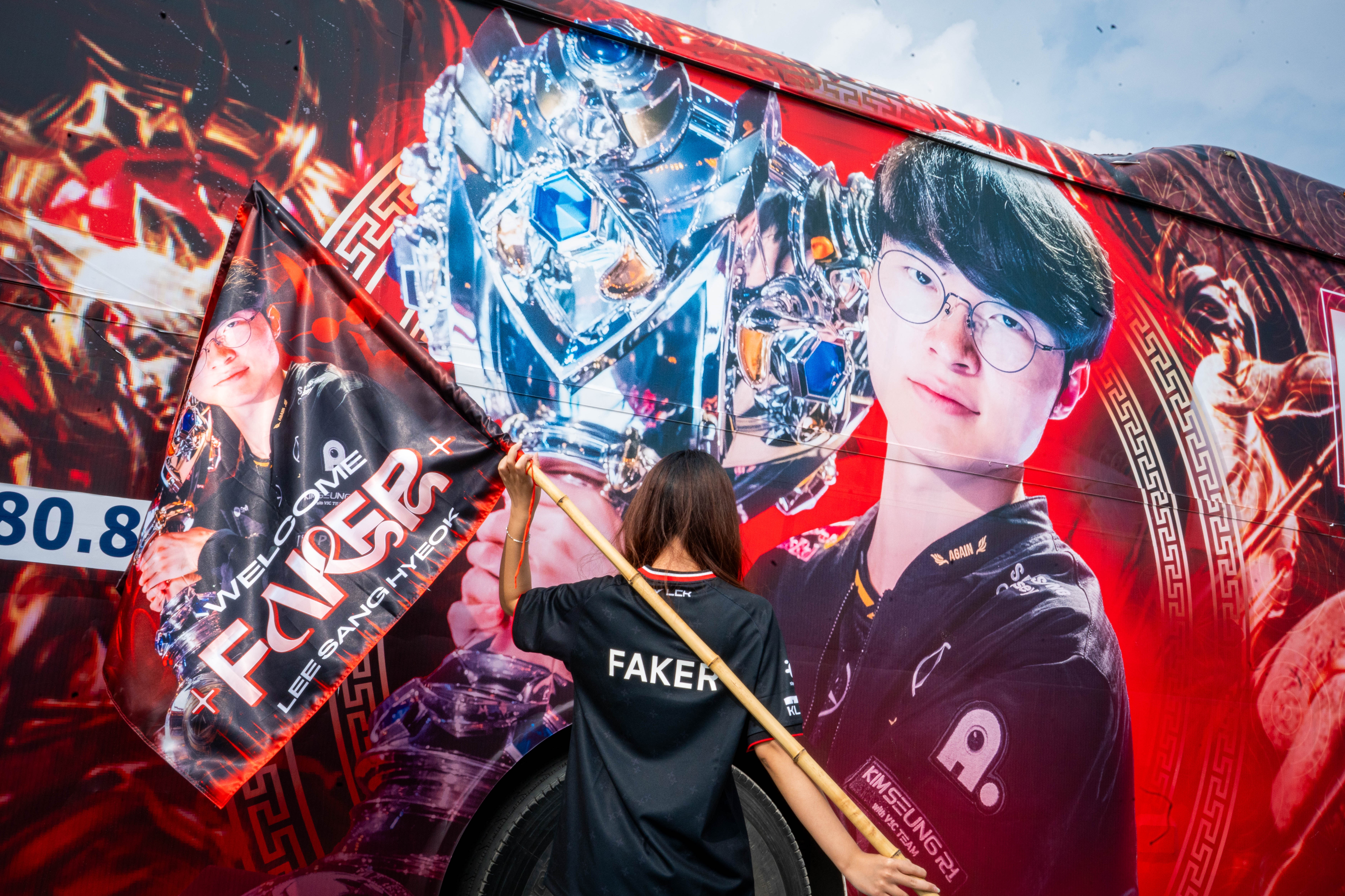 T1 sang Viet Nam anh 7