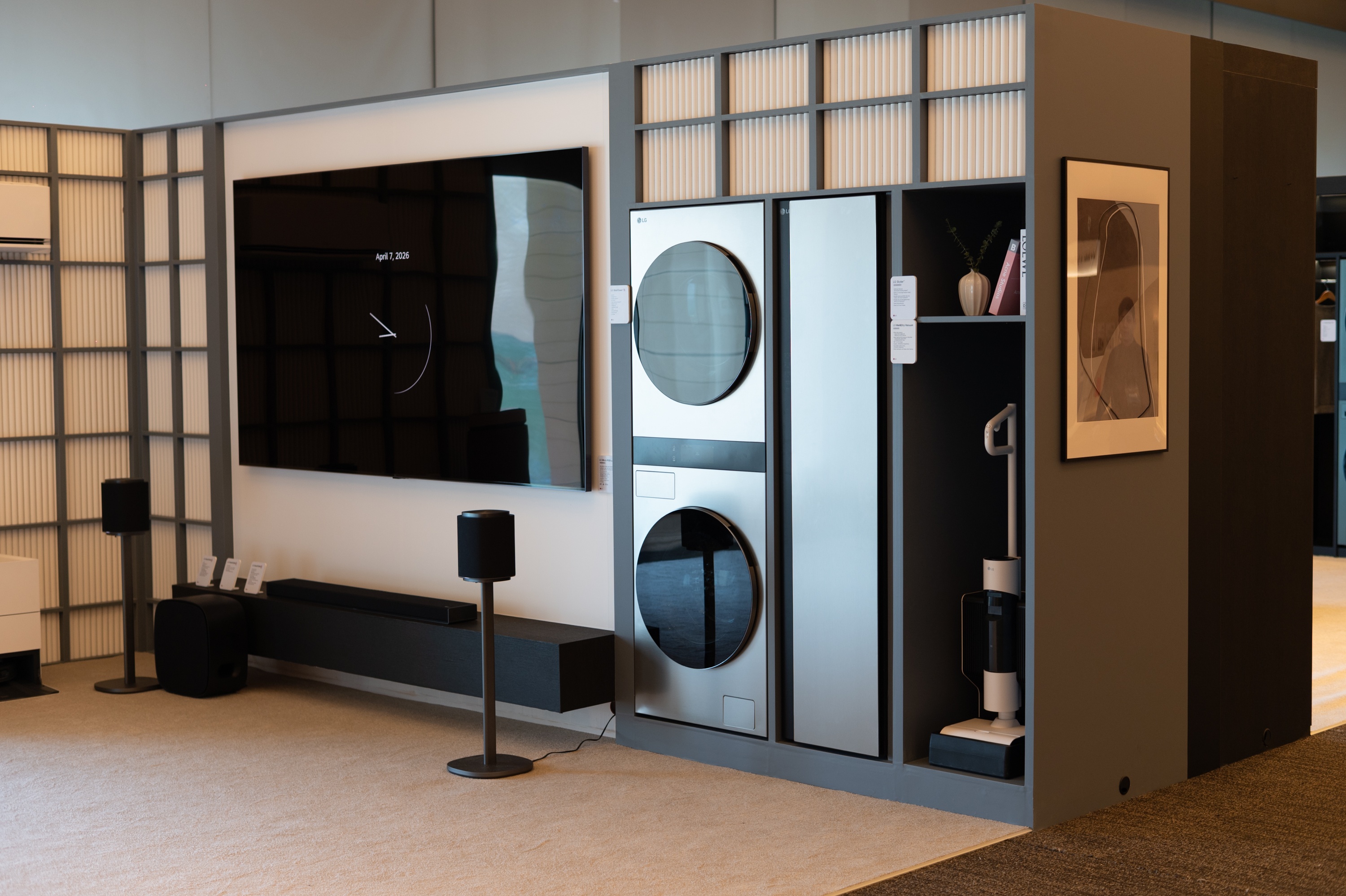 Do gia dung thiet ke rieng cho nguoi chau A hinh anh