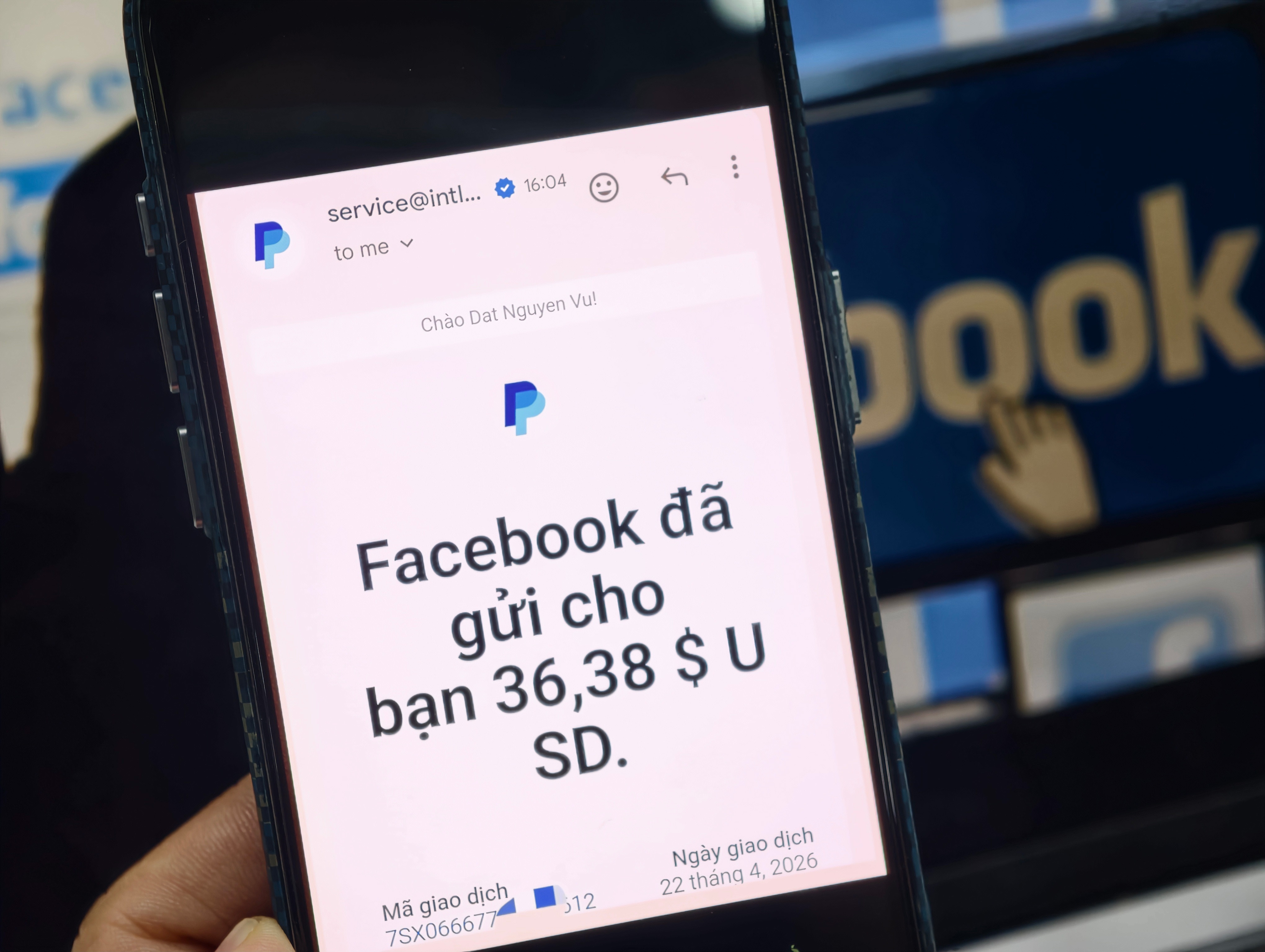 Facebook bat dau tra tien cho nguoi Viet hinh anh