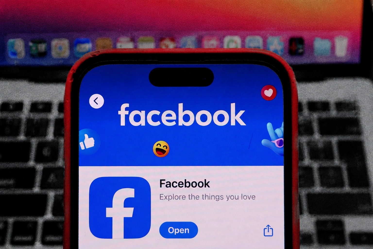 Facebook khong tra dong nao cho ‘mo vang’ dao duoc o Viet Nam hinh anh