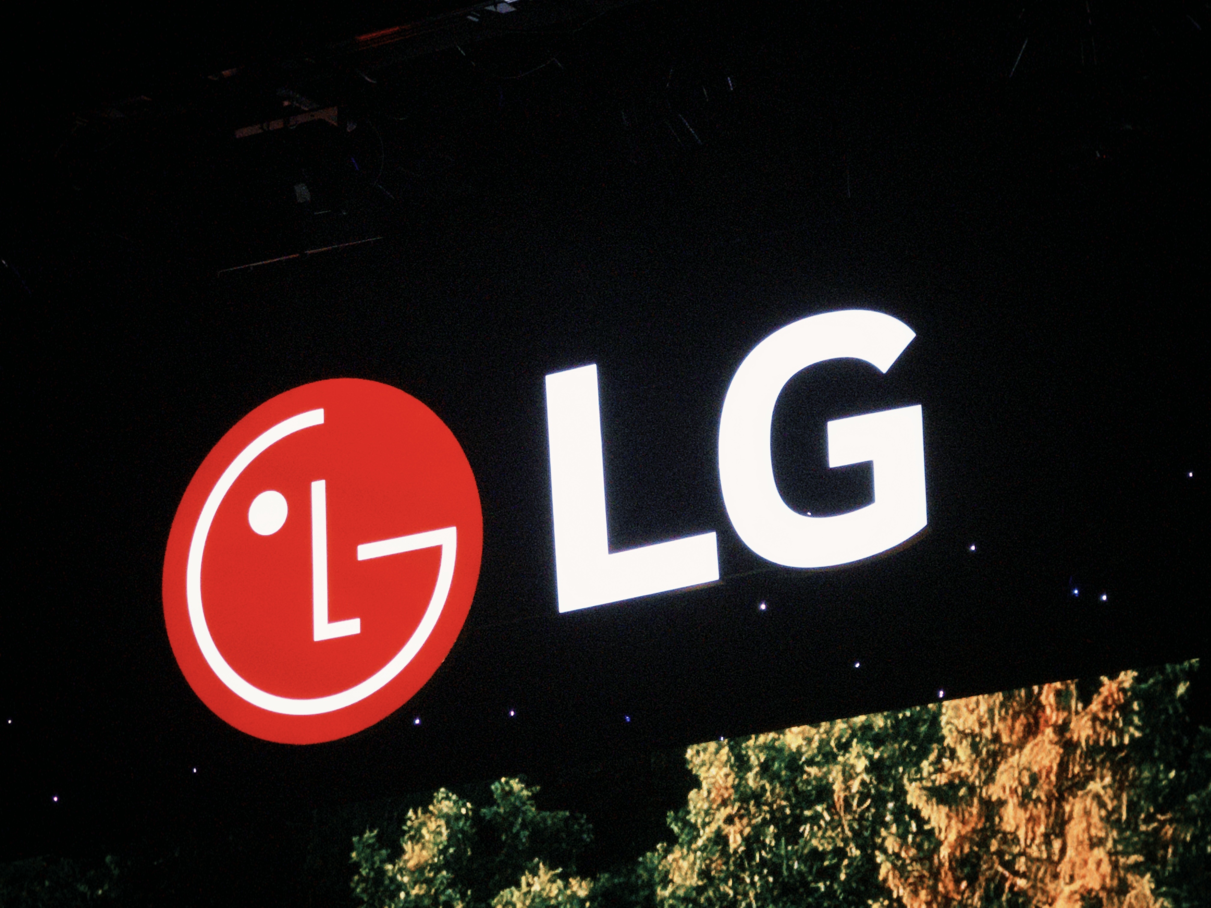 LG ngung san xuat TV, ban minh cho hang Trung Quoc? hinh anh