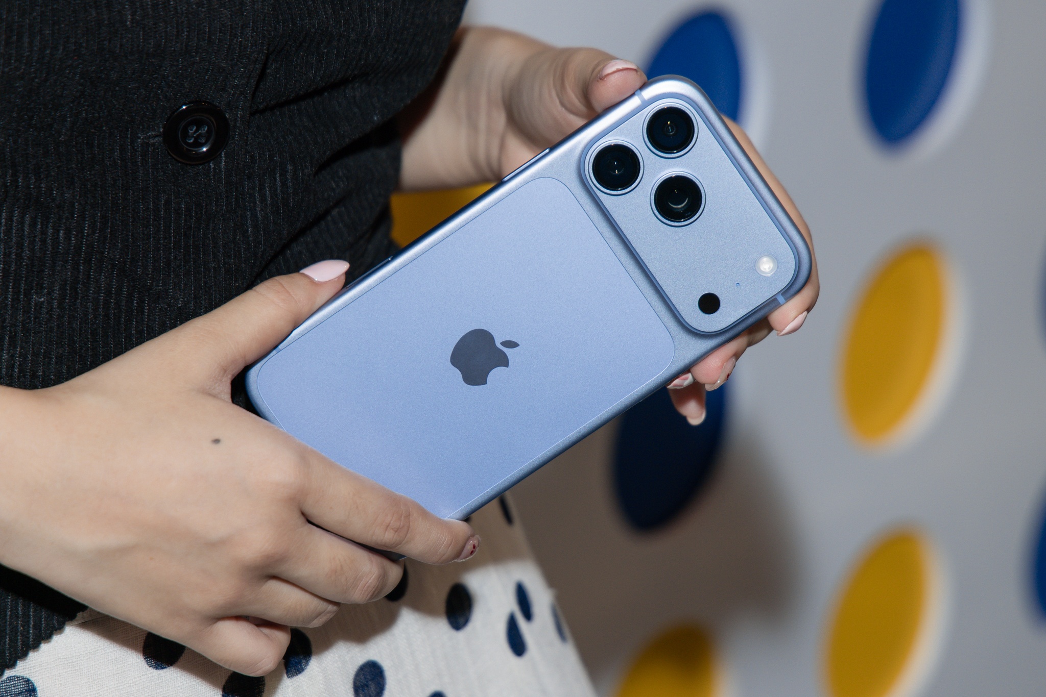 iPhone 18 Pro Max ảnh 6 iPhone 18 Pro Max ảnh 6
