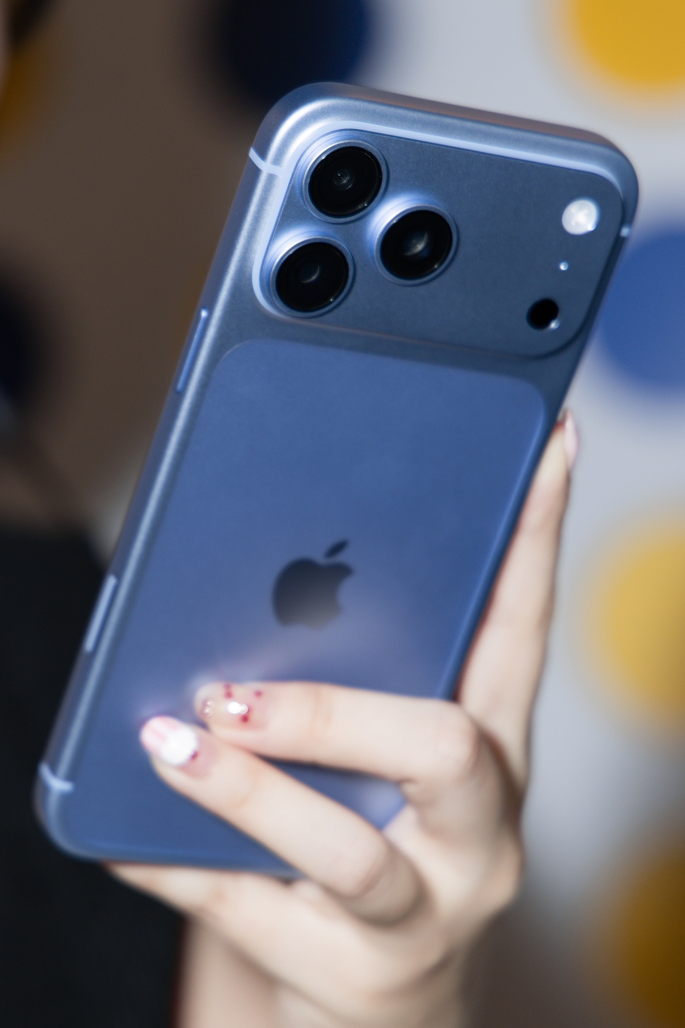 iPhone 18 Pro Max ảnh 2