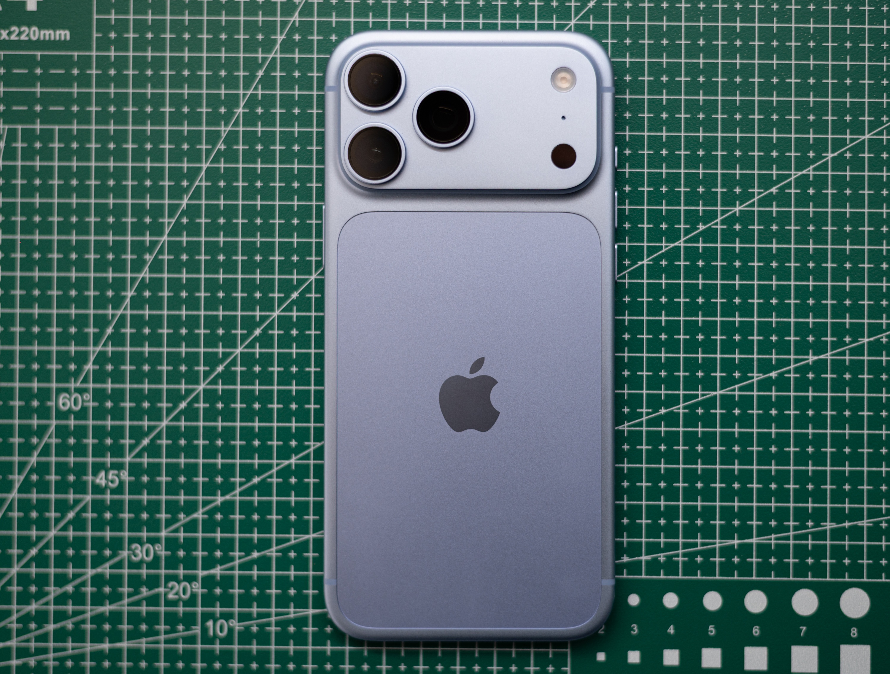 iPhone 18 Pro Max ảnh 8