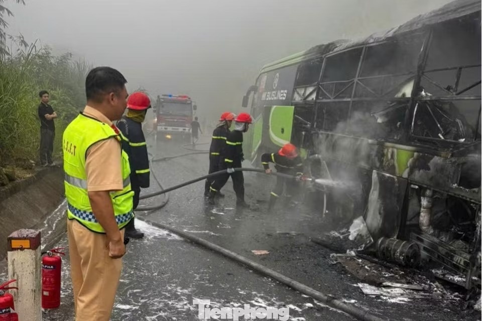 ch&aacute;y xe ảnh 1