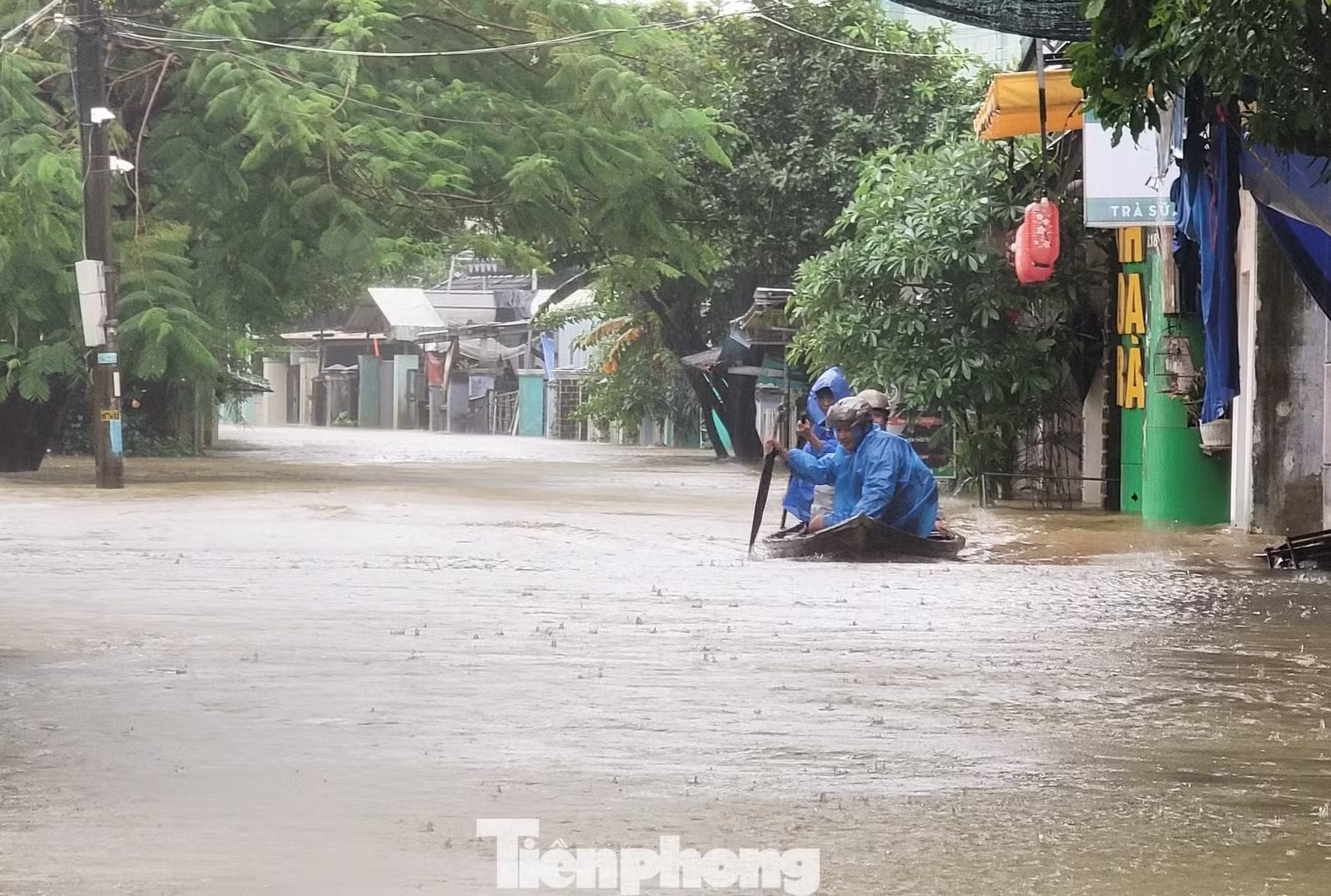miền trung mưa lớn ảnh 1