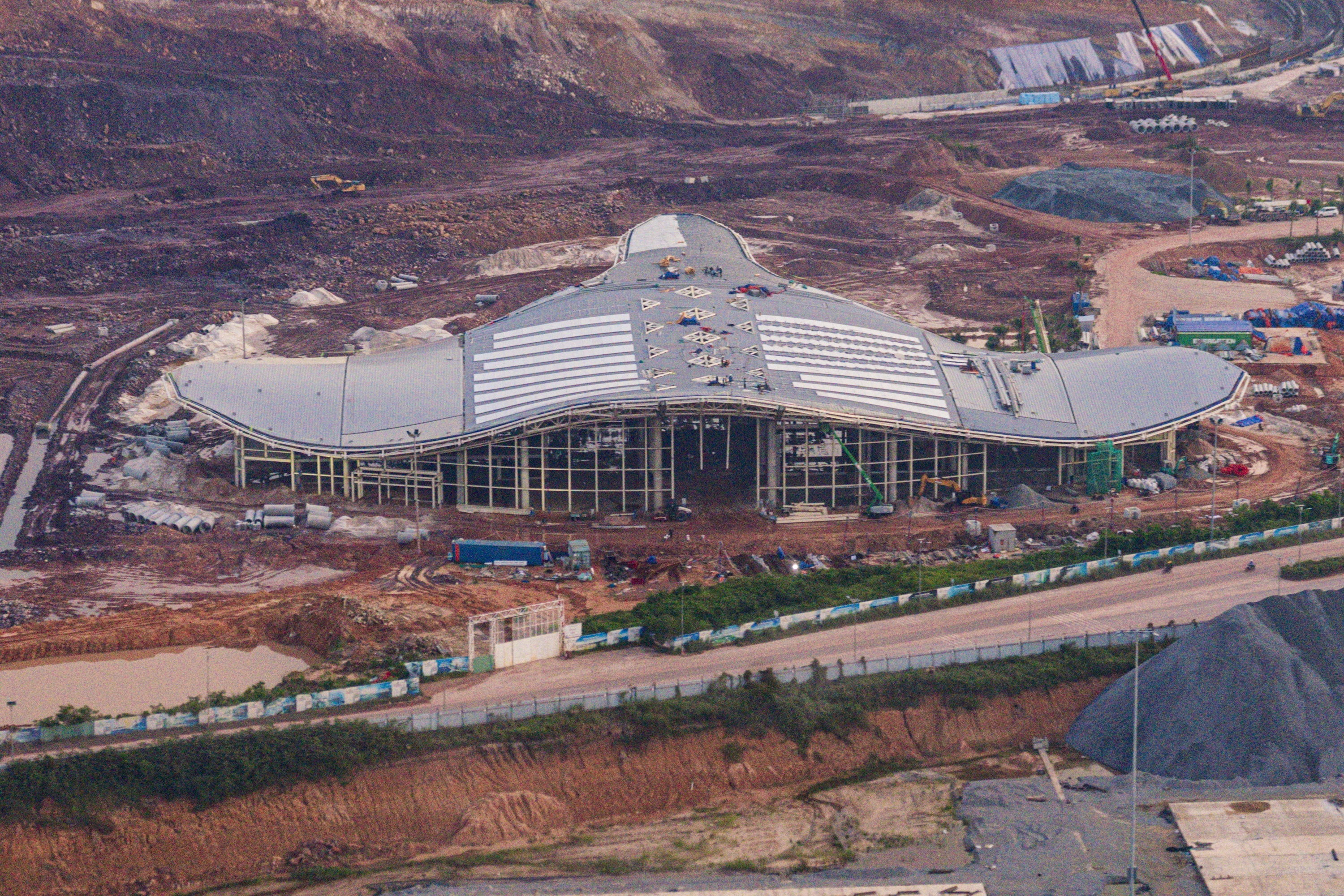 APEC, tàu điện LRT ảnh 23 APEC, tàu điện LRT ảnh 23