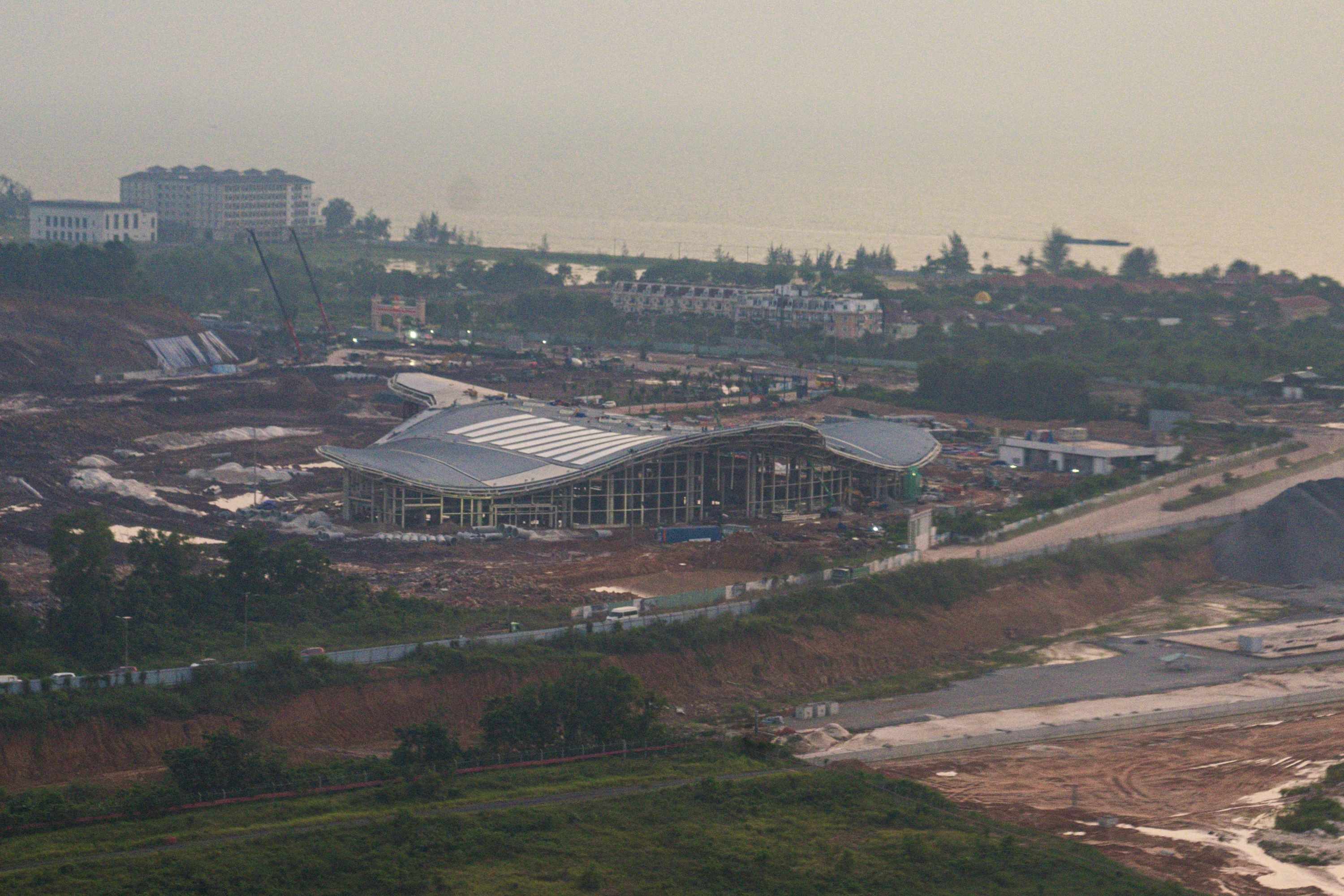 APEC, tàu điện LRT ảnh 24 APEC, tàu điện LRT ảnh 24