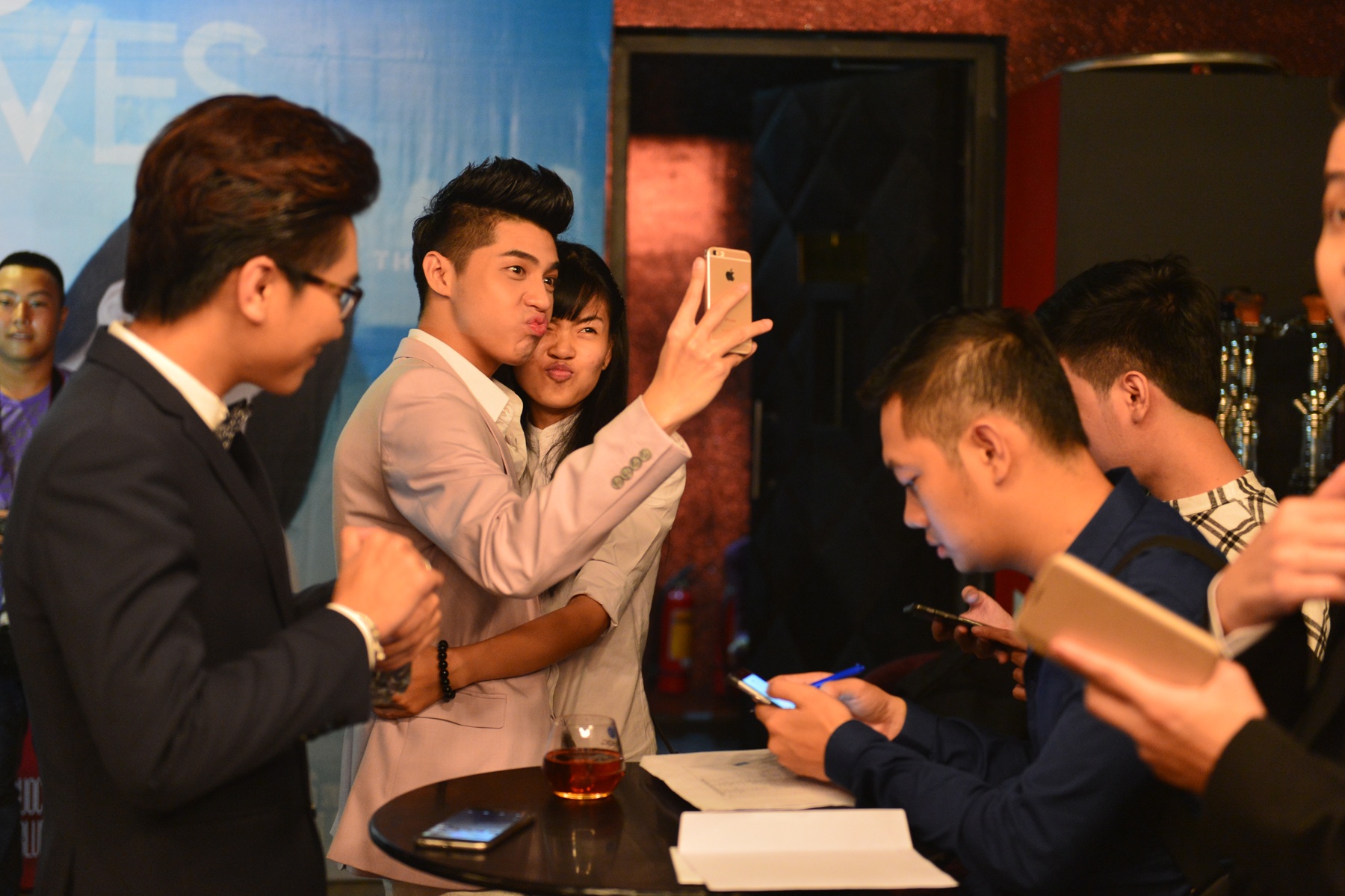 Noo Phước Thịnh được fan hâm mộ Hà Nội chào đón nồng nhiệt