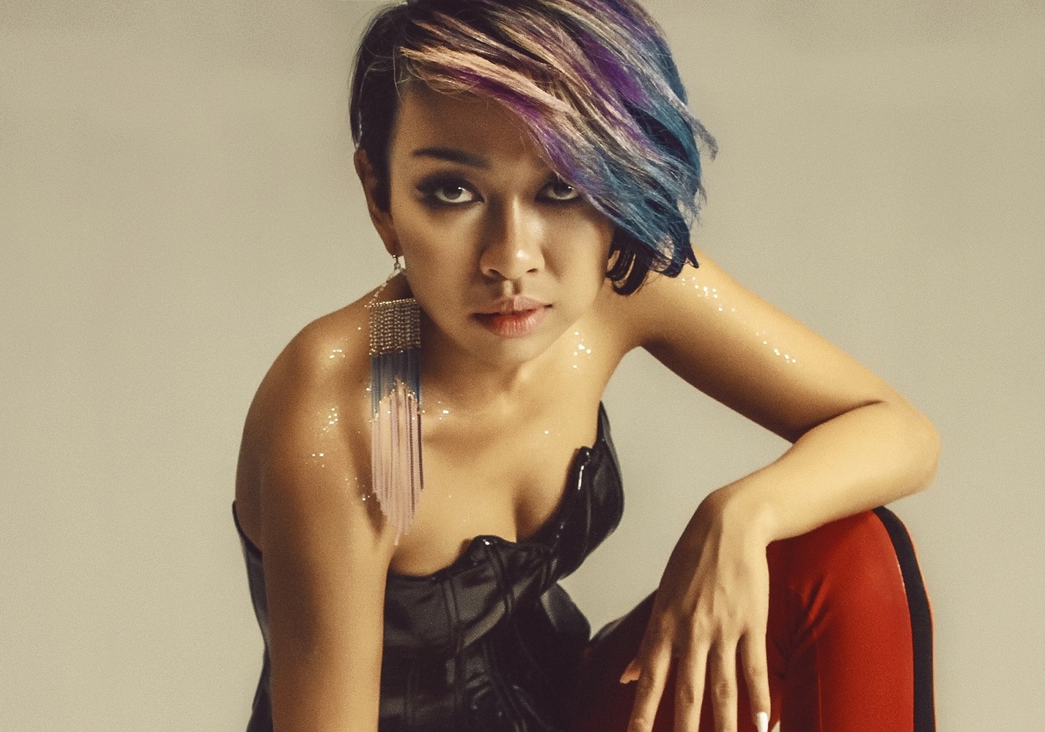 Ca si Thao Trang: 'Toi khong so sanh minh voi Rihanna' hinh anh