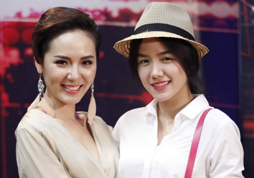 Sao Vpop gap kho khan khi lang-xe em ruot hinh anh