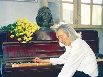 Dung viec thu phi ban quyen 'Tien quan ca' hinh anh