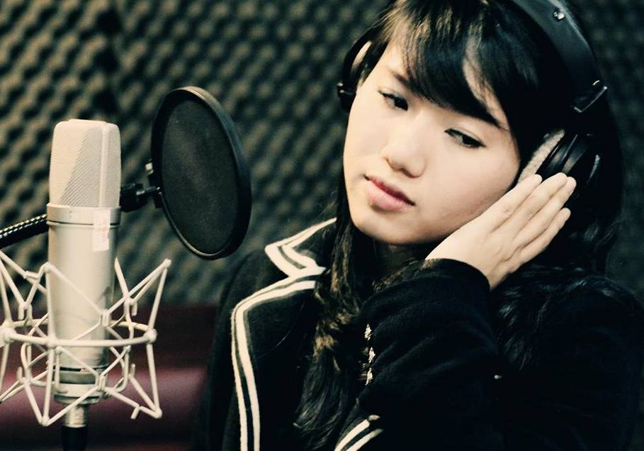 Ca khuc mot thoi qua giong hat tre tren dia than hinh anh