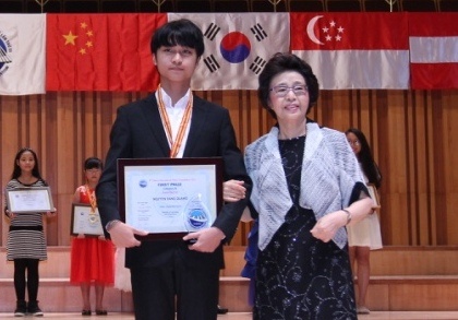 Con trai nhac si Quoc Trung thang lon o giai piano quoc te hinh anh