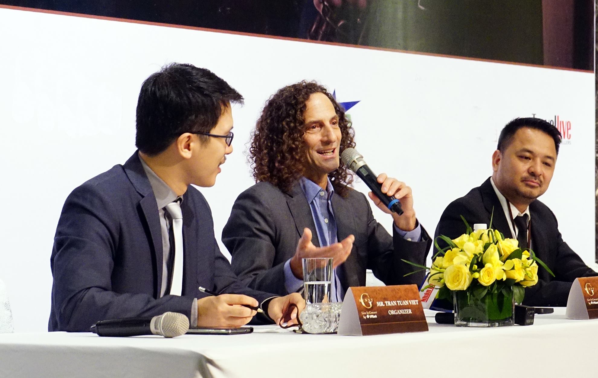 Kenny G tu hao vi duoc khan gia Viet Nam biet den hinh anh