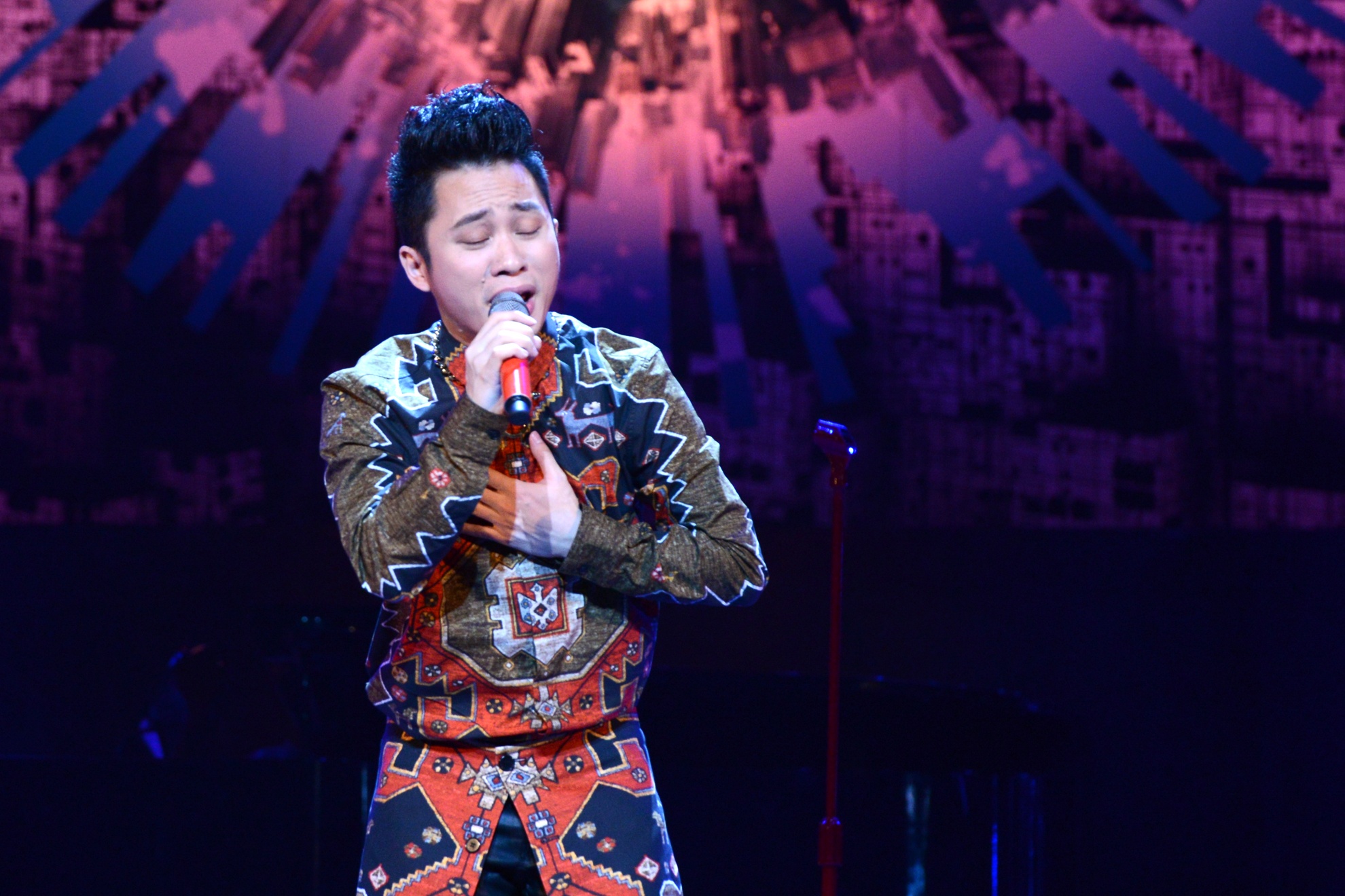 Tam su cua Tung Duong ve con trai dau long va ban doi hinh anh