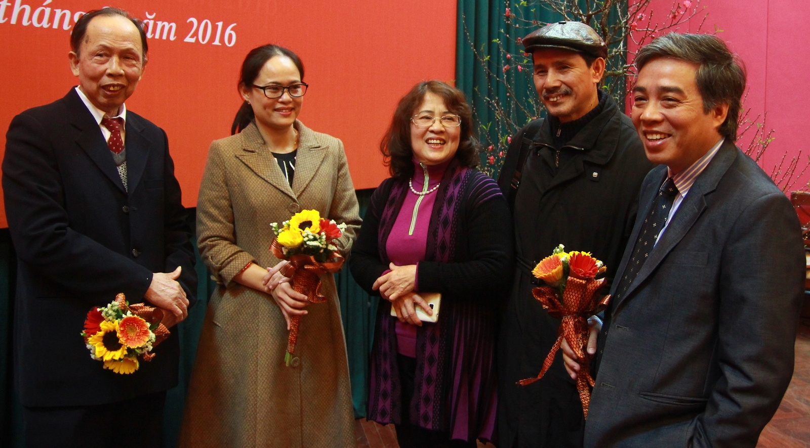 Nhung dieu dang tiec cua giai thuong Hoi Nha van hinh anh