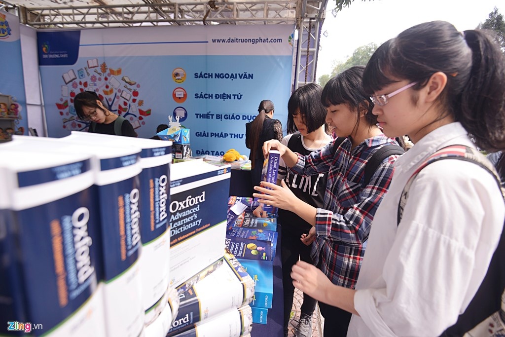 ngày sách Việt Nam thu 10 tỷ ảnh 2 ngay sach Viet Nam thu 10 ty anh 2