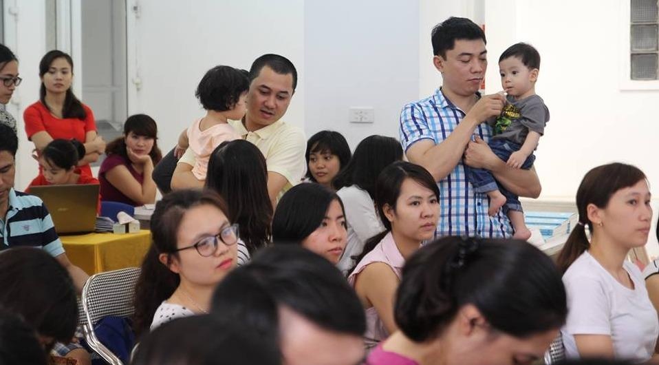 'Nuoi con dung nhin sang nha hang xom' hinh anh