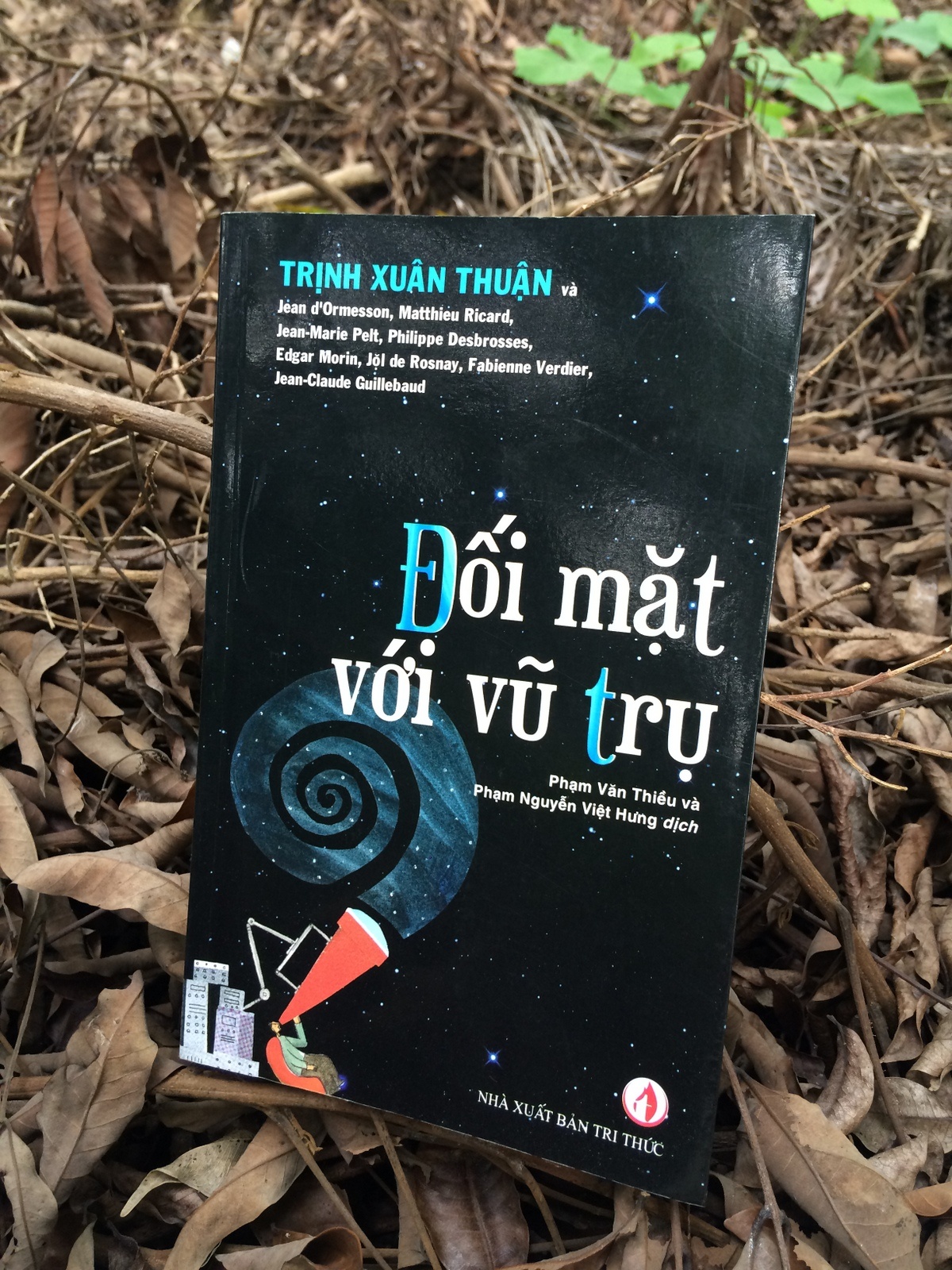 sach vu tru cua Trinh Xuan Thuan anh 1