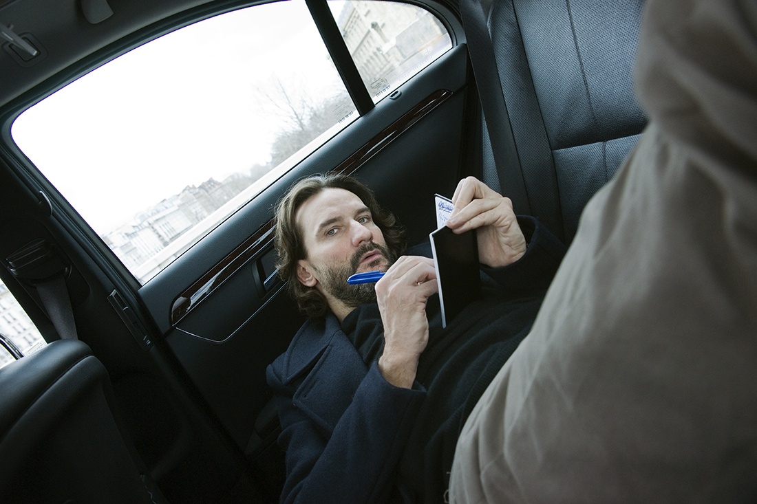 tieu thuyet cua Frederic Beigbeder anh 2