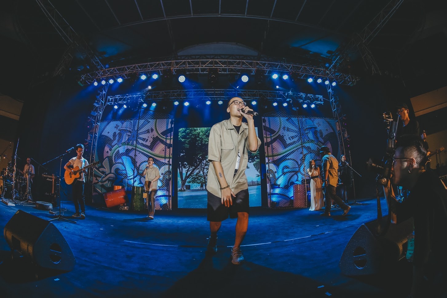 Tử Tế Show tại Hà Nội ảnh 4 Tu Te Show tai Ha Noi anh 4