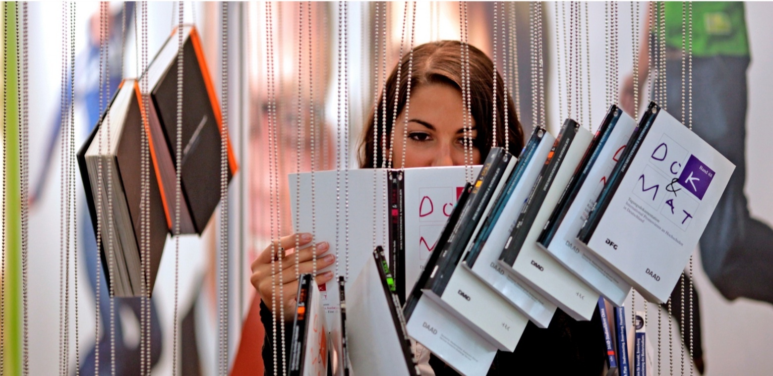 Thay gi tu 7 thi truong xuat ban lon cua the gioi? hinh anh