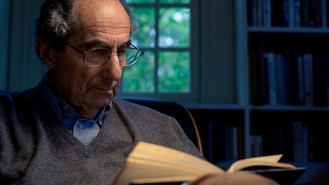 Philip Roth hien tang 4.000 cuon sach cho thu vien hinh anh