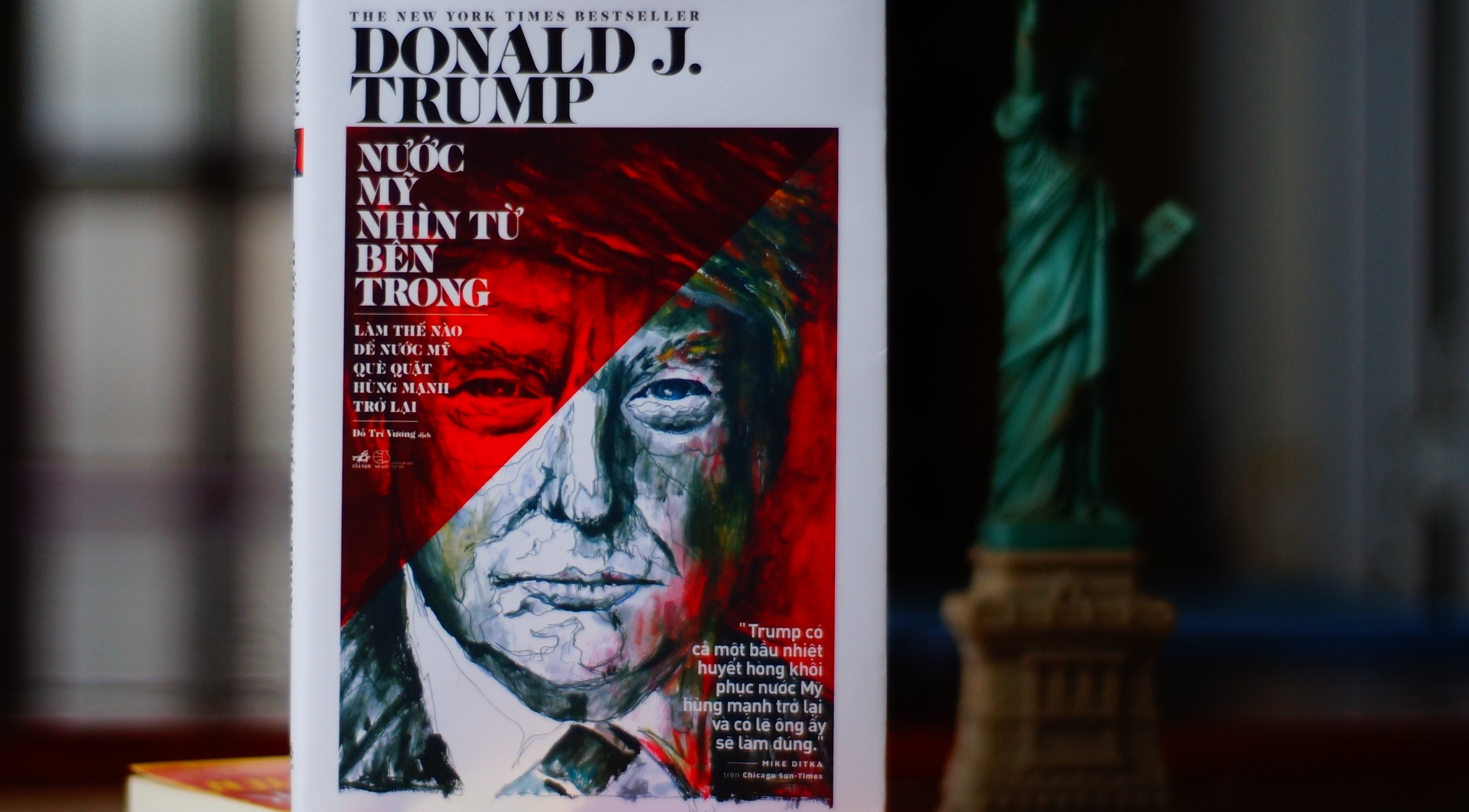 Nhung cuon sach de hieu ve ong Donald Trump hinh anh