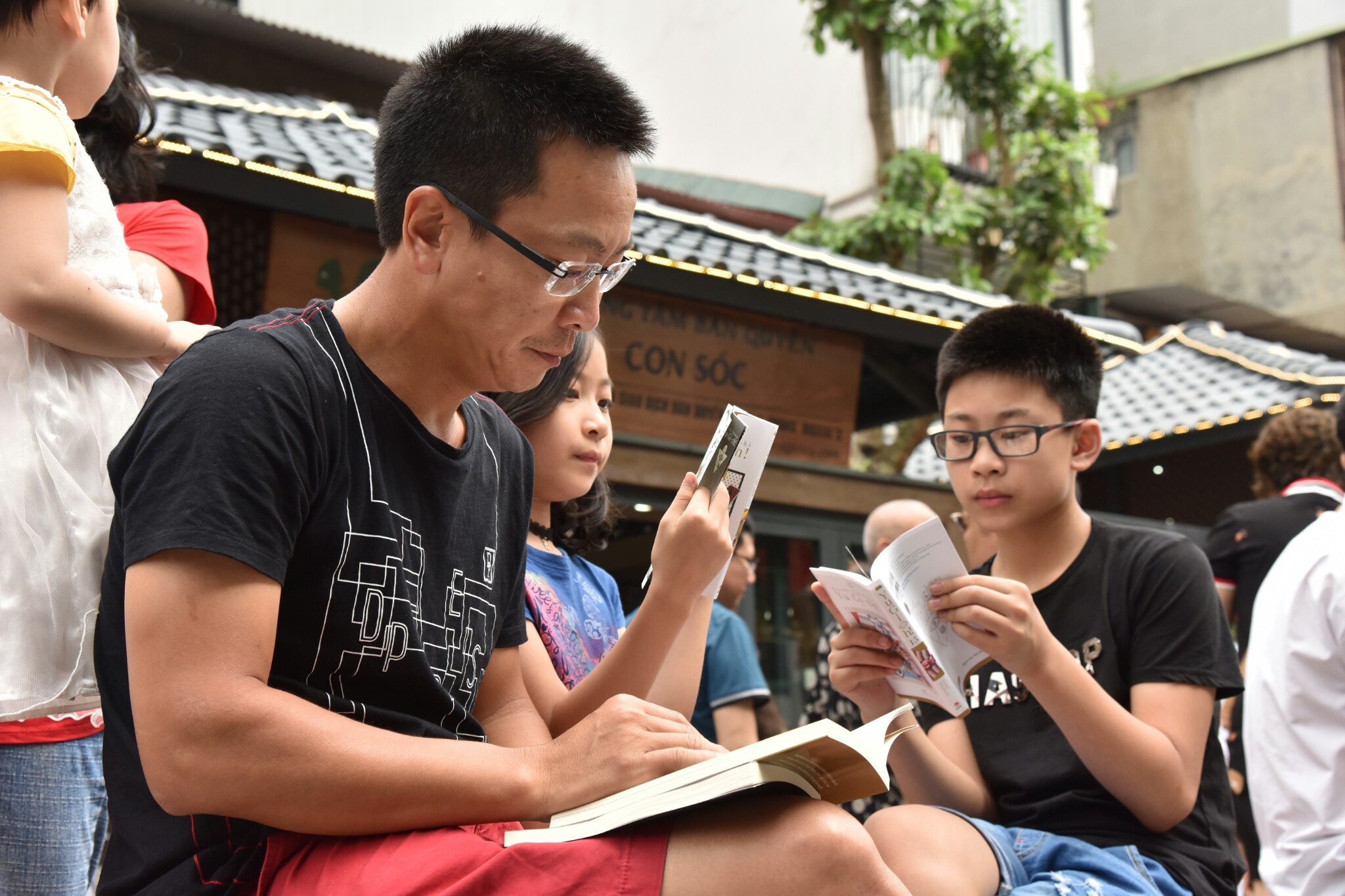 khai truong pho sach Ha Noi anh 9