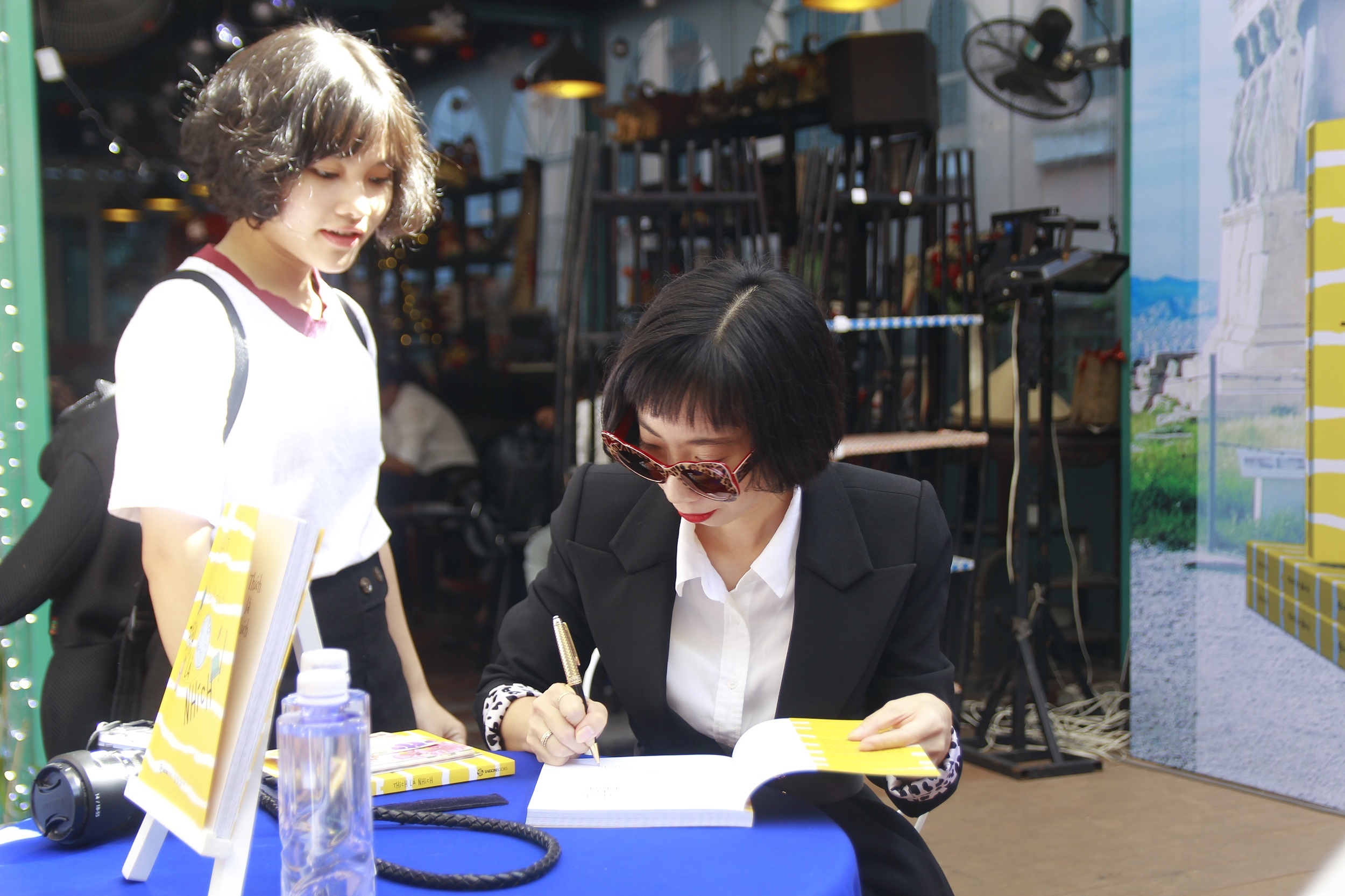 alex tu va sach Thich la nhich anh 2