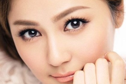 2 phut cho doi mat long lanh hinh anh
