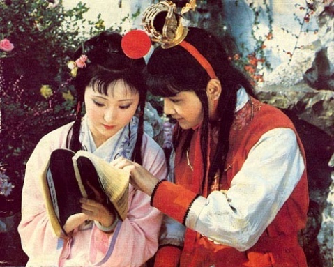 Nhung khuc ca vuot thoi gian cua 'Hong lau mong' 1987 hinh anh