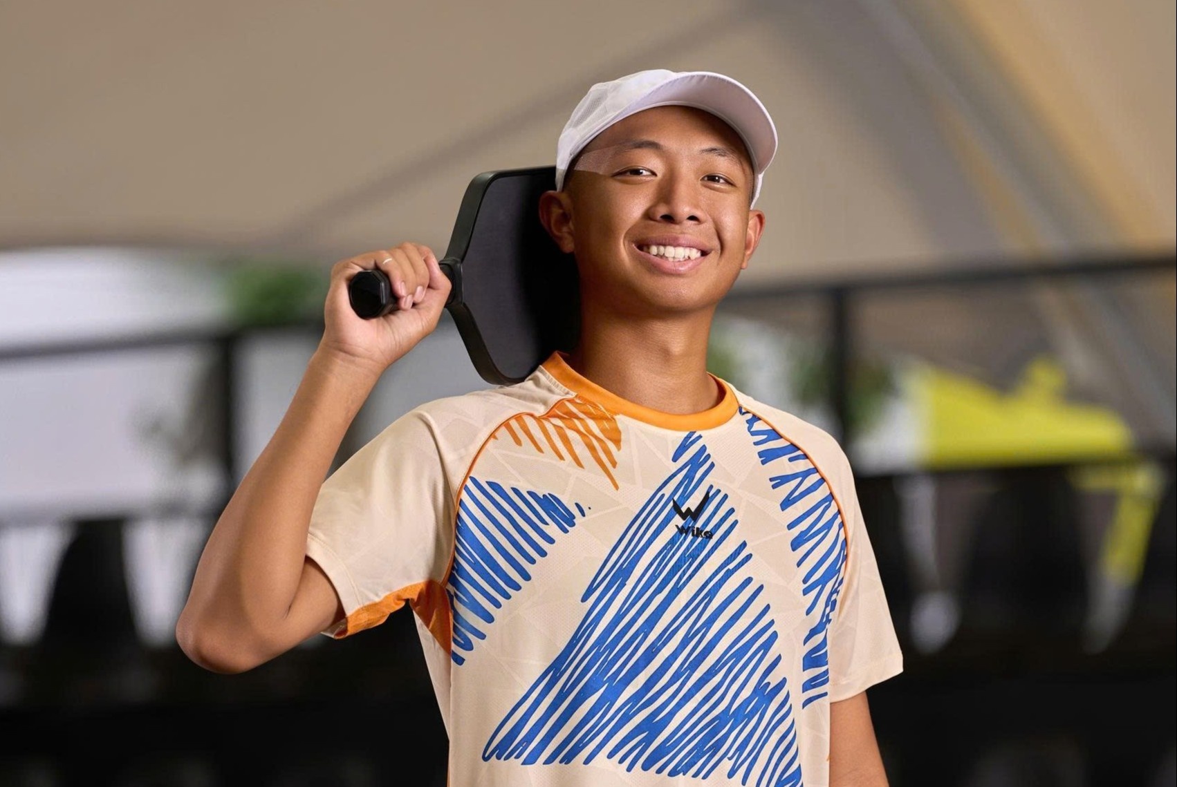 Quang Duong bat tay voi local brand Viet ra mat giay pickleball hinh anh