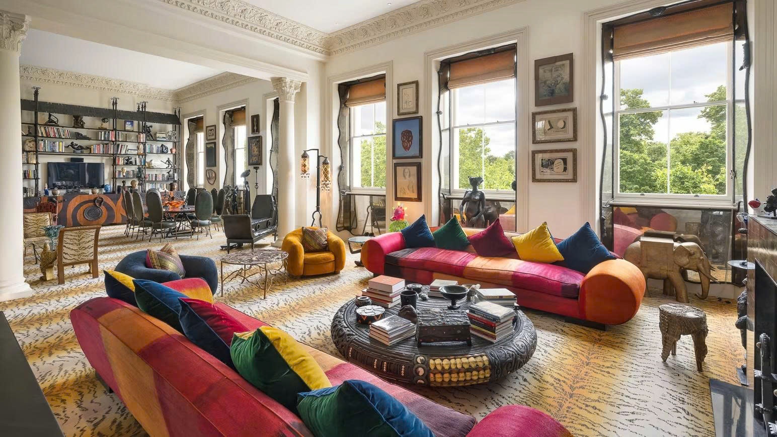 Nu dai gia nghe thuat, can ho 80 trieu USD,  Pauline Karpidas,  suu tap nghe thuat,  dau gia Sotheby’s,  kiet tac nghe thuat,  Can ho London, bo suu tap Pauline Karpidas,  nghe thuat sieu thuc,  Andy Warhol,  Salvador Dali,  Rene Magritte,  Claude Lalanne, nha suu tap tu nhan, ban dau gia nghe thuat, can ho 60 trieu bang,  kiet tac nghe thuat,  dau gia Sotheby’s anh 1