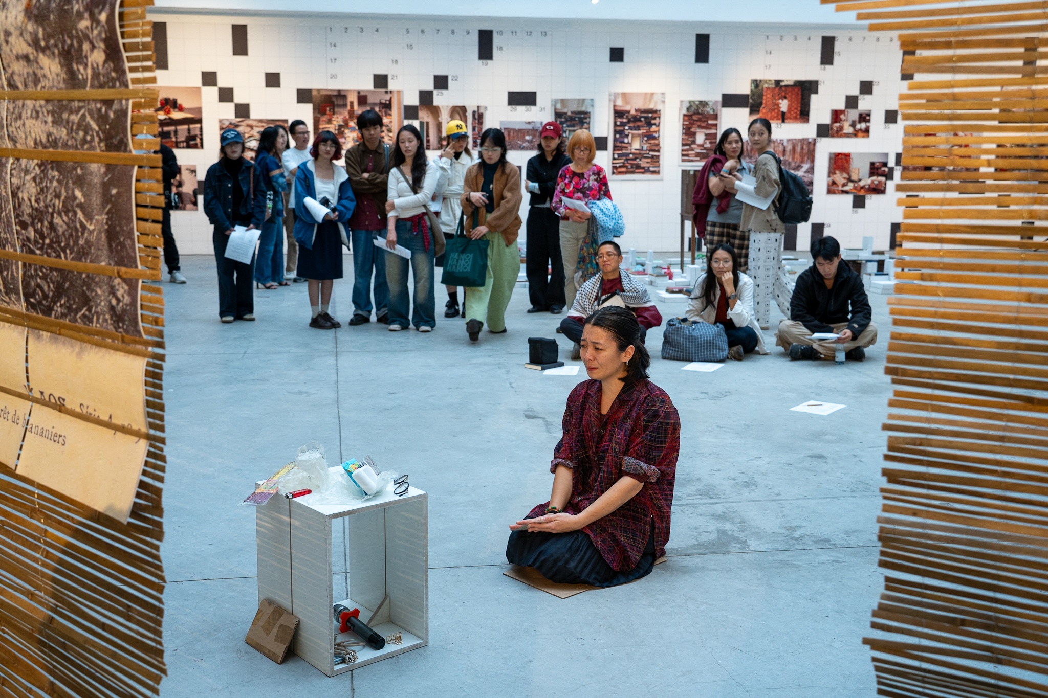 Biennale Photo Hanoi, triển lãm Miền Trập, triển lãm Lưu Trữ, ký ức nhiếp ảnh, nghệ thuật đương đại, Photo Hanoi 25 ảnh 13 Biennale Photo Hanoi, trien lam Mien Trap, trien lam Luu Tru, ky uc nhiep anh, nghe thuat duong dai, Photo Hanoi 25 anh 13