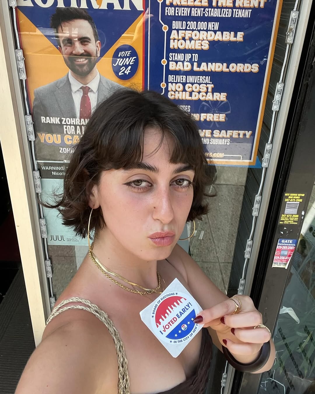 Rama Duwaji, Gen Z New York, đệ nhất phu nhân, thị trưởng New York, Zohran Mamdani, nghệ sĩ trẻ ảnh 8 Rama Duwaji, Gen Z New York, de nhat phu nhan, thi truong New York, Zohran Mamdani, nghe si tre anh 8