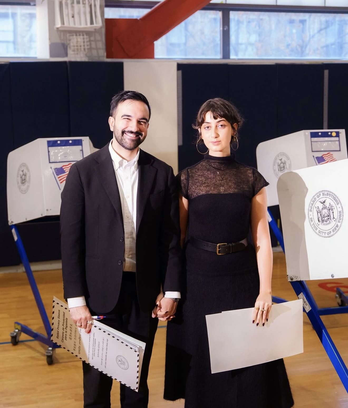 Rama Duwaji, Gen Z New York, đệ nhất phu nhân, thị trưởng New York, Zohran Mamdani, nghệ sĩ trẻ ảnh 3 Rama Duwaji, Gen Z New York, de nhat phu nhan, thi truong New York, Zohran Mamdani, nghe si tre anh 3