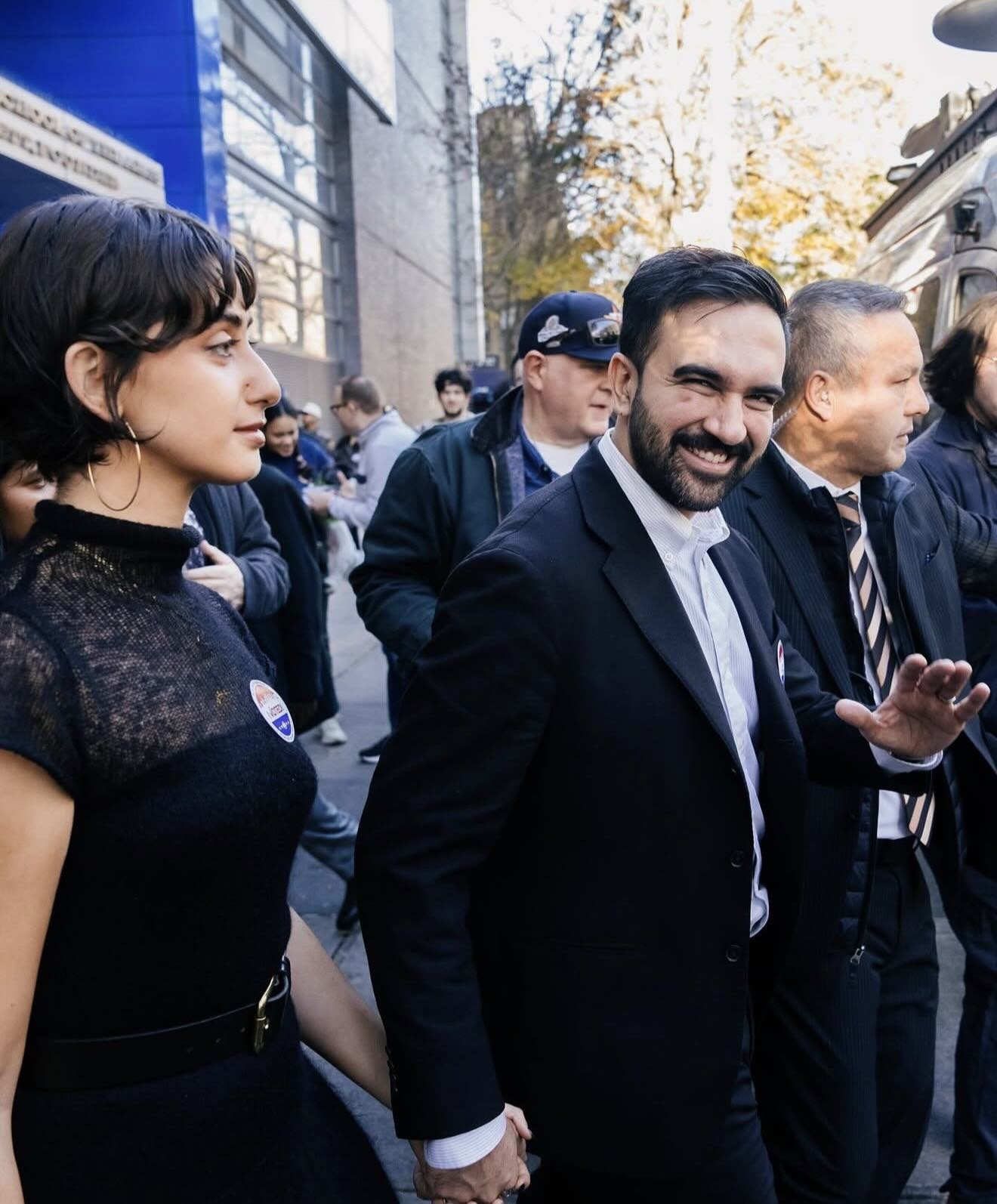 Rama Duwaji, Gen Z New York, đệ nhất phu nhân, thị trưởng New York, Zohran Mamdani, nghệ sĩ trẻ ảnh 4 Rama Duwaji, Gen Z New York, de nhat phu nhan, thi truong New York, Zohran Mamdani, nghe si tre anh 4